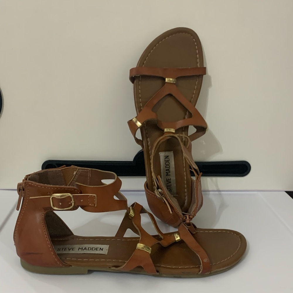 Kids Steve Madden Leather sandals, size 4